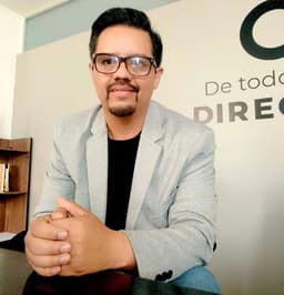 Mtro. Moisés Anguiano